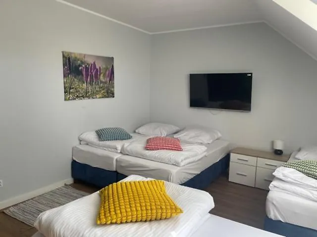 Noclegi Budomas Wroclaw-Szymanow Parkigfree Smarttv-1