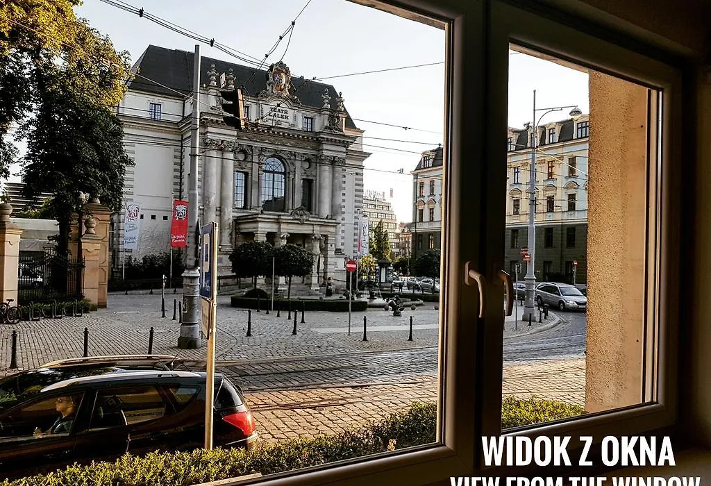 Pokoje Goscinne Przy Ogrodzie Staromiejskim-1